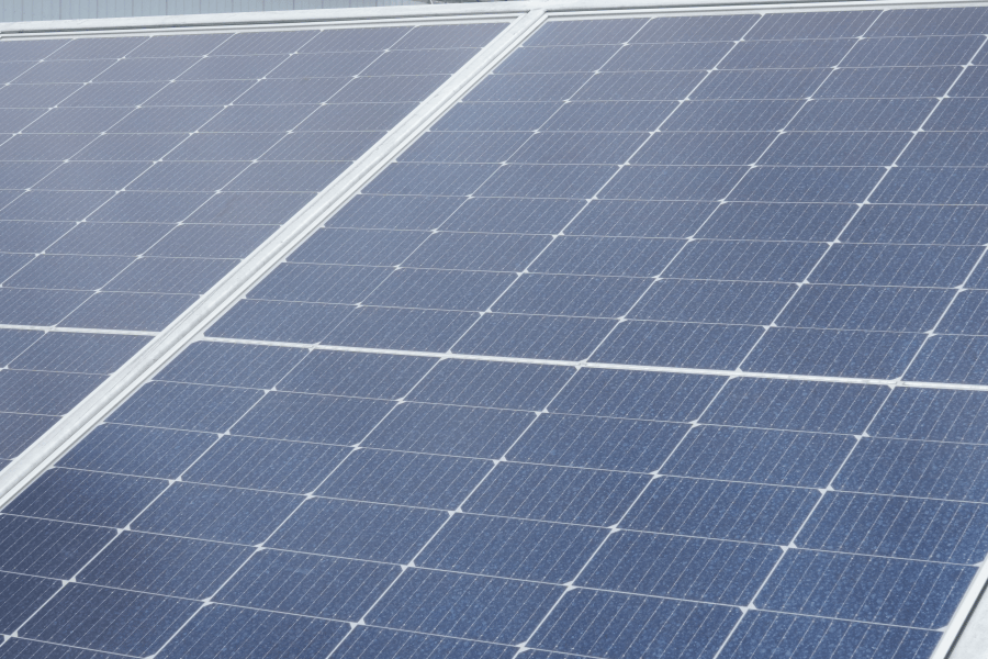 High-Voltage DC Photovoltaic Storage System Cost for Utility Grids