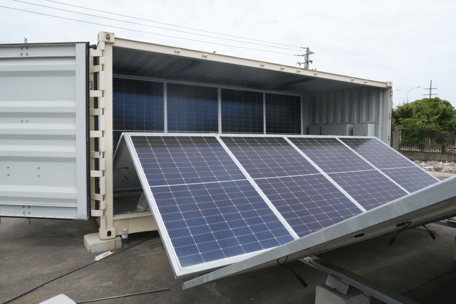 Environmental Impact of Tier 1 Battery Cell Photovoltaic Storage System for High-altitude Regions